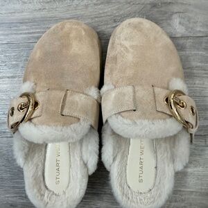 Stuart Weitzman shearling lined suede mules in beige NWOT